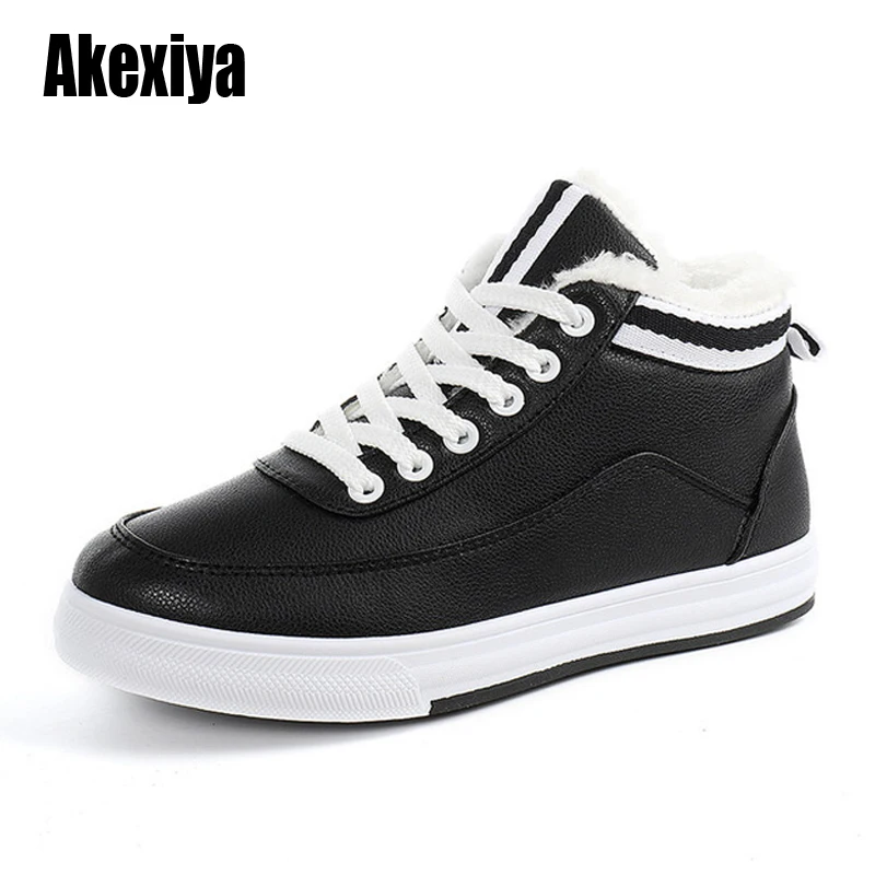 Женские кроссовки на меху белые теплые ботильоны платформе повседневная обувь