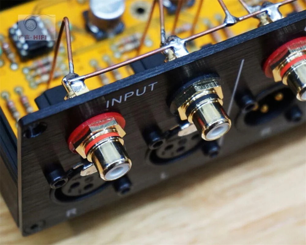 Предусилитель LM4562/JRC4580DD со сбалансированным входом/выходом RCA в XLR 110 В/220 В |