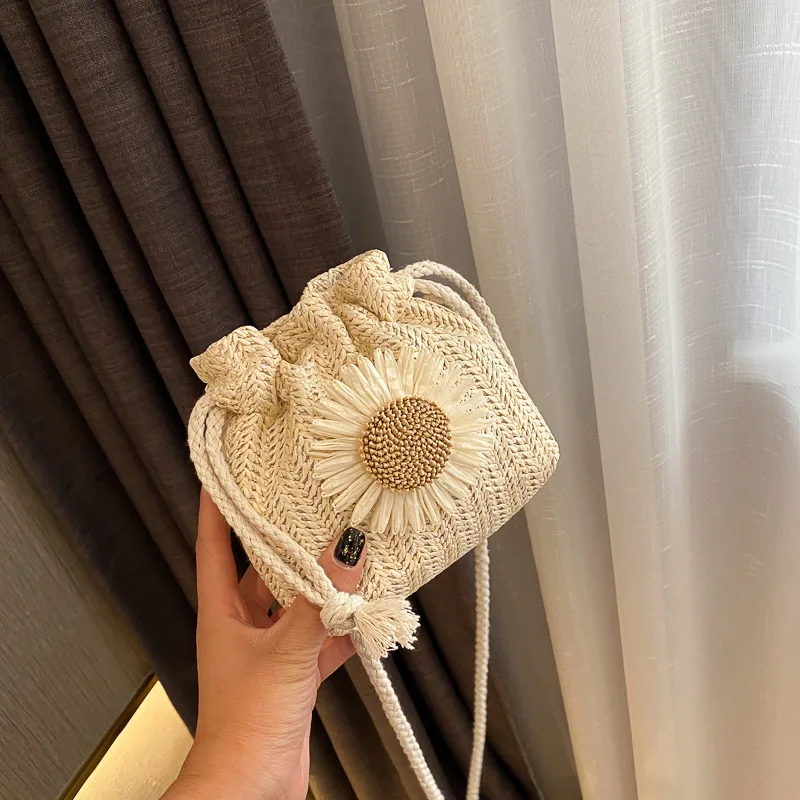 

Woven Bucket Bag Japanese Style New Summer Straw Sunflower Women's Shoulder Messenger Bag Fashion Versatile Female's Handbag