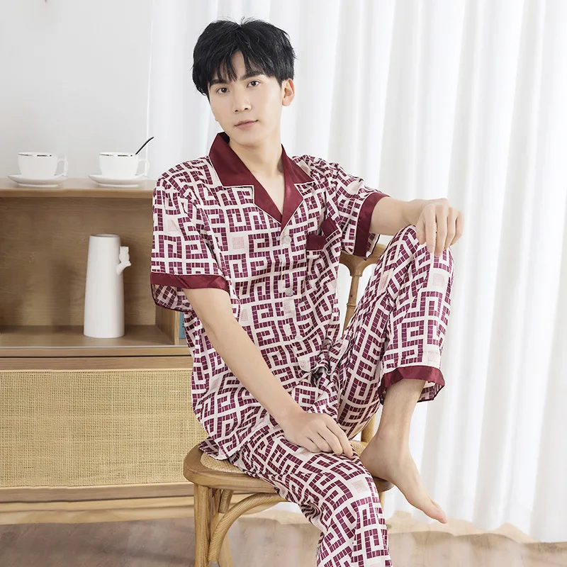 

Cool Comfortable Silk Pajamas Men Sleepwear Sleep Tops Trousers Pajamas Sets Printed Men's Short-sleeved Shorts Pajamas Set
