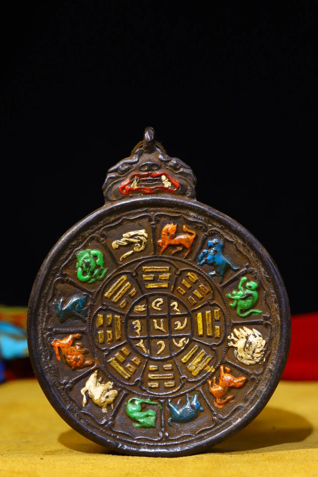 

Home Decor 5" Tibet Buddhism Old Bronze Tracing Jiugong Bagua Amulet Zodiac Statue Pendant Ward off evil spirits Exorcism