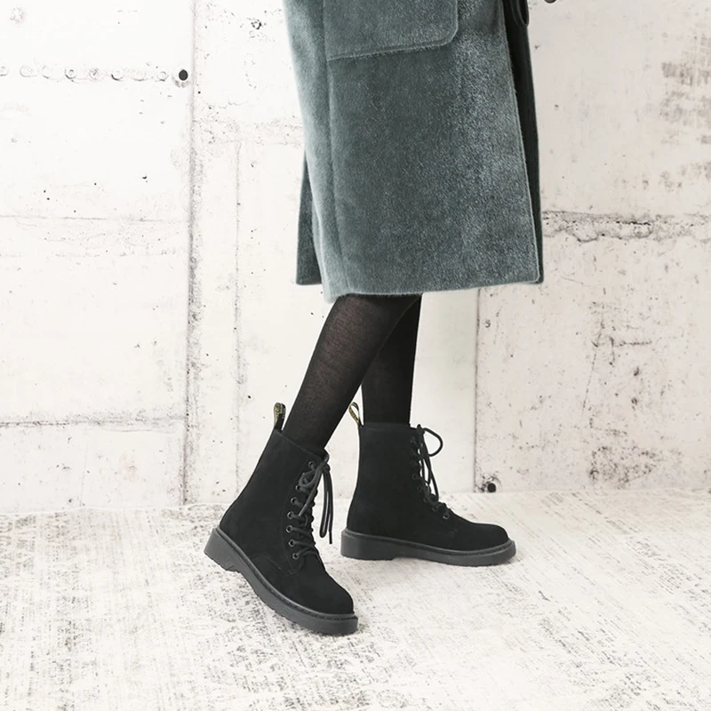 Брендовые Плюшевые Ботинки martin; botines femme; теплые Нескользящие зимние ботинки; зимние мотоциклетные ботинки на платформе со шнуровкой и круглым носком на массивном каблуке