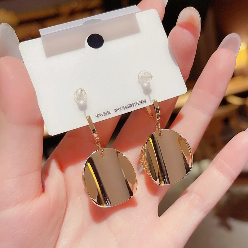 

Luxury 14K Real Gold High Sense of Full Diamond Circle C Fashion Stud Earrings for Women Cubic Zircon ZC Earrings