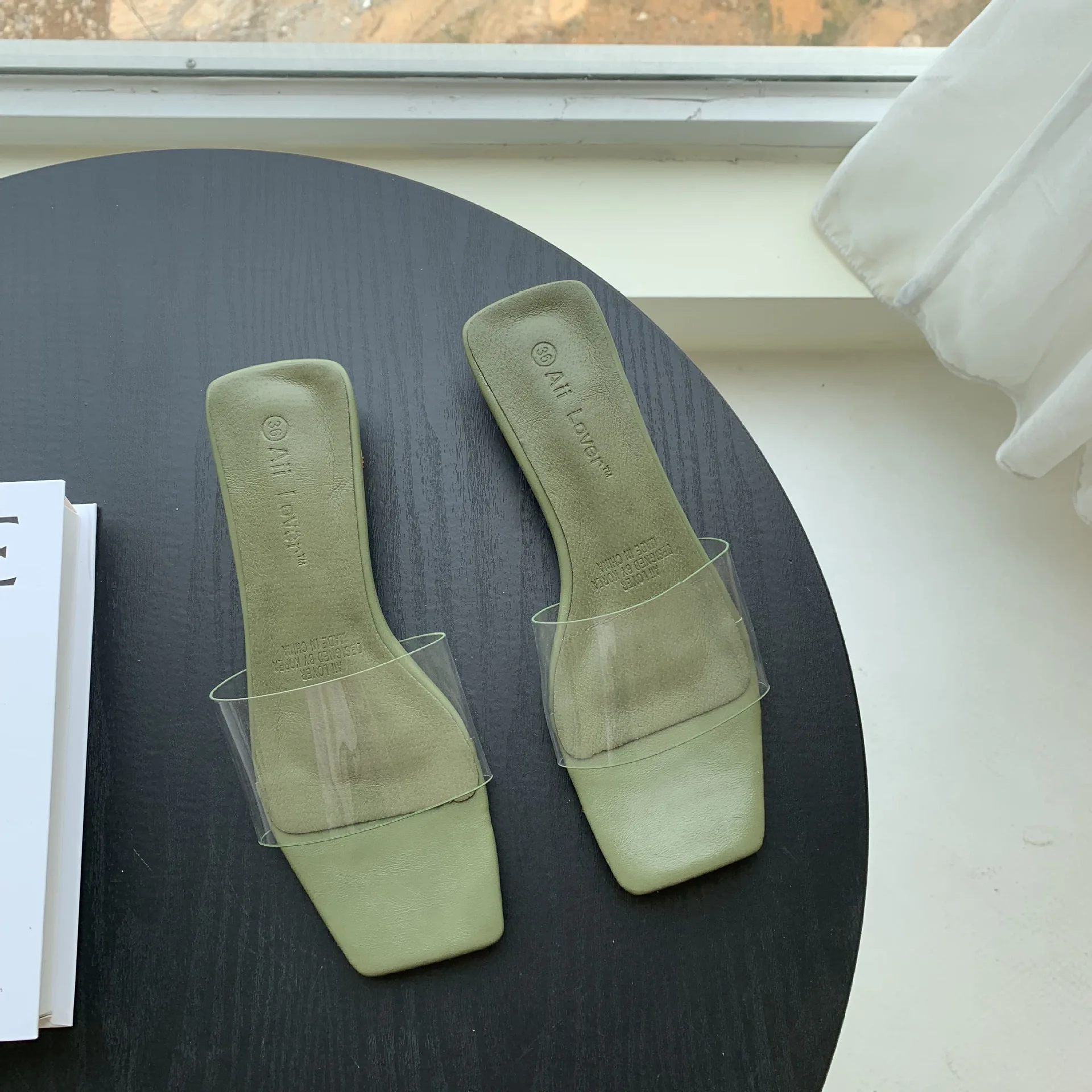 

Flat Shoes Female Low Woman's Slippers Flock Square heel Slides Fashion Transparent Heel 2021 Block Luxury Summer Basic Fretwork
