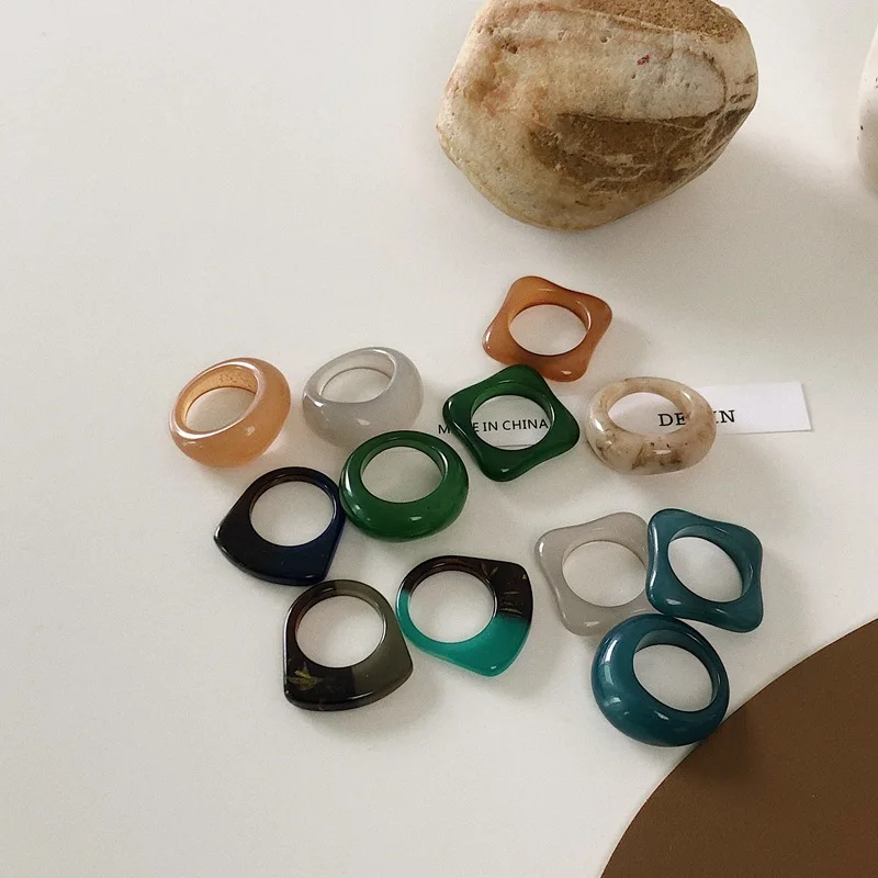

Kpop retro resin Colorful Acrylic Geometric ring for woman girls fashion aesthetic Vacation jewelry 2021 new Finger Rings