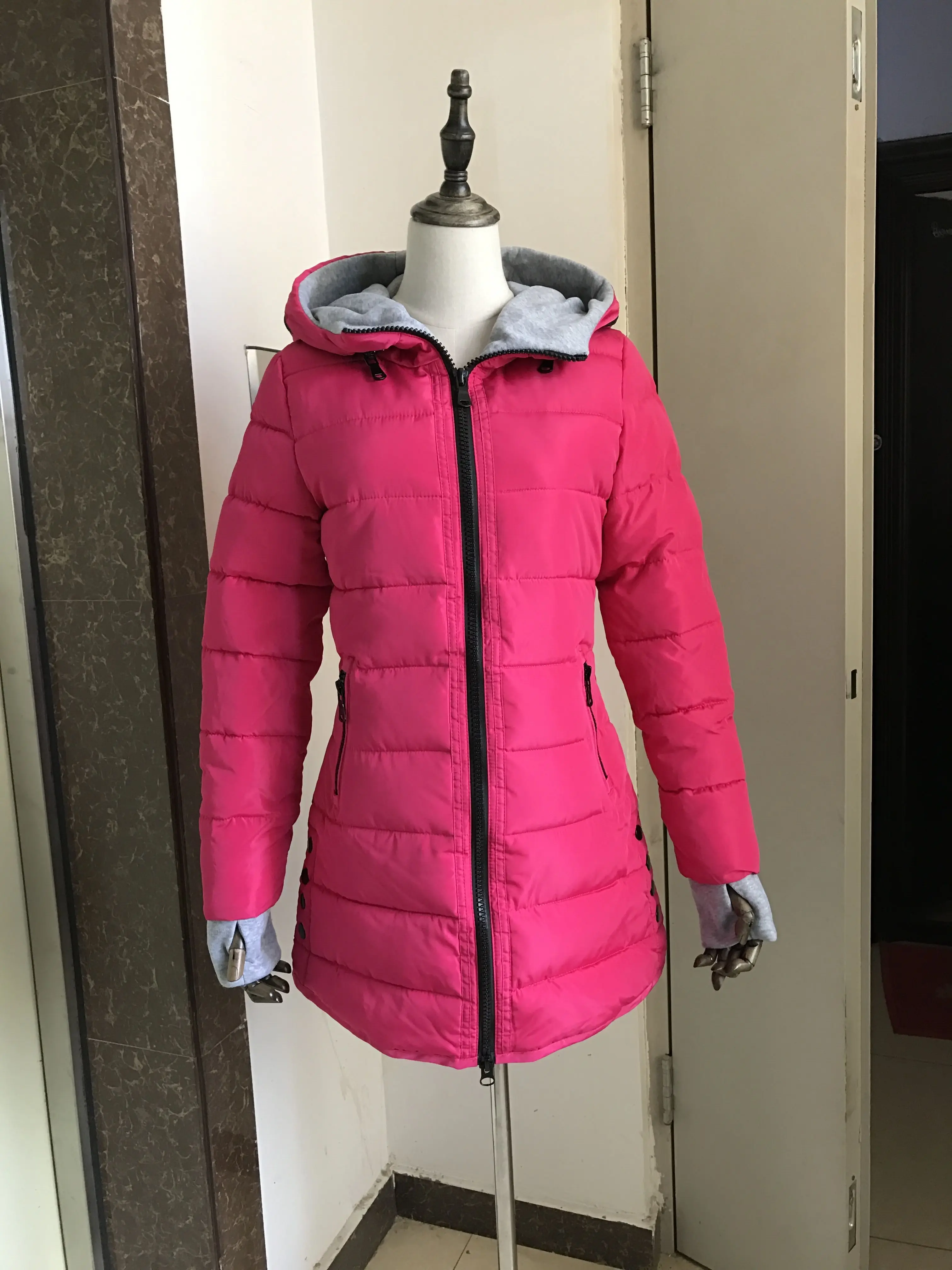 Женская куртка с капюшоном Orwindny красная длинная приталенная парка из хлопка для