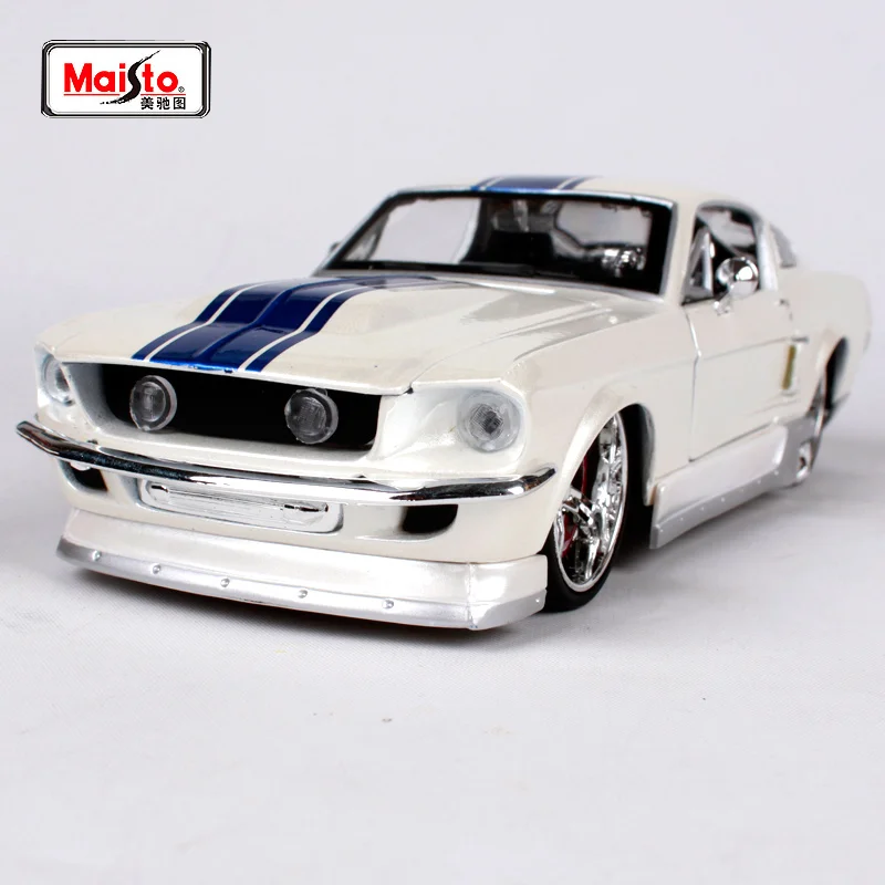Модель автомобиля Maisto 1:24 1967 Ford Mustang GT модель с литым под давлением новая игрушка в