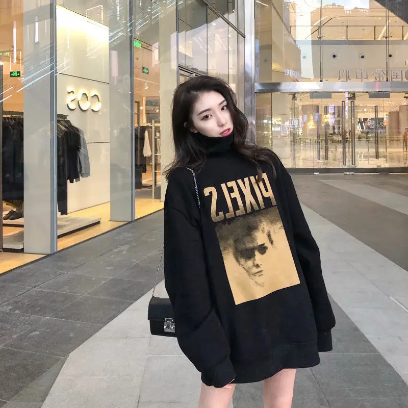 

Женский Свободный Топ средней длины с напуском и высоким воротником