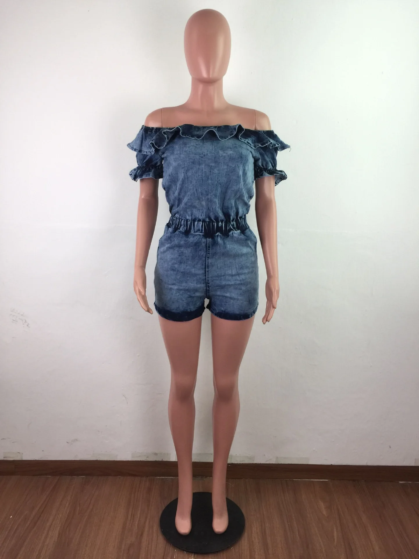 

Sexy Off Shoulder Ruffles Strapless Short Sleeve Denim Playsuits Women Fashion Butterfly Sleeve Denim Romper Women Club Outfits