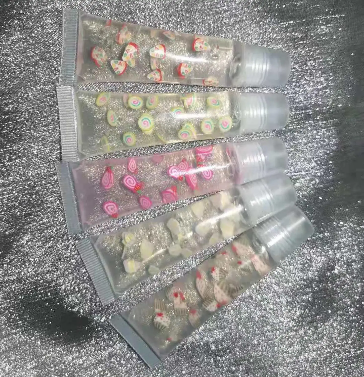 

Cake dessert slice lip gloss Transparent moisturizing lip gloss Cute cake lip gloss