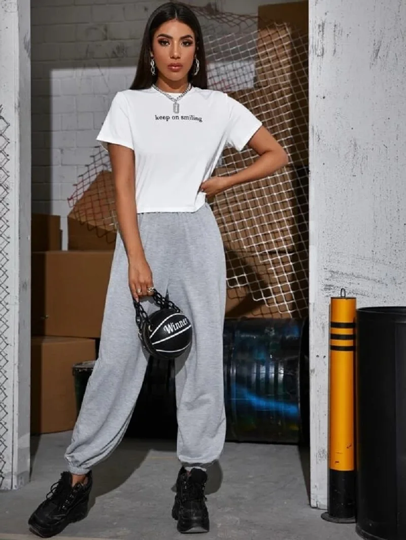 

Keep On Smiling Letter Printed Casual Loose Funny Women Tee T-Shirt Cool Grunge Cotton 90s Fashion Harajuku Unisex Top