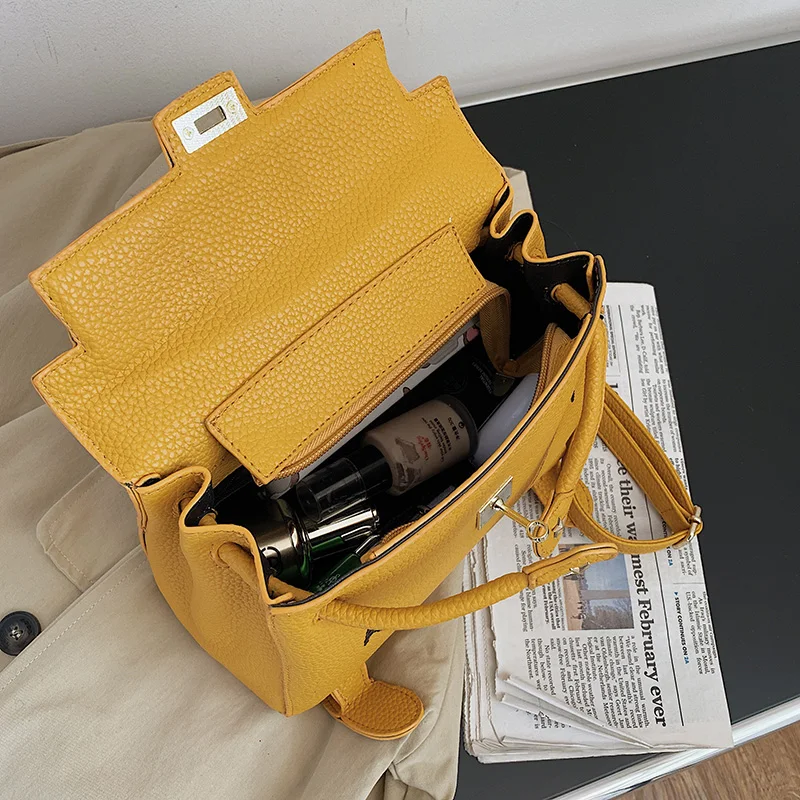 

YILIAN 2021 New Kelly Smiley Face Bag Lucky Cat cartoon cute lady bag with b/L shoulder slant fashion versatile bag