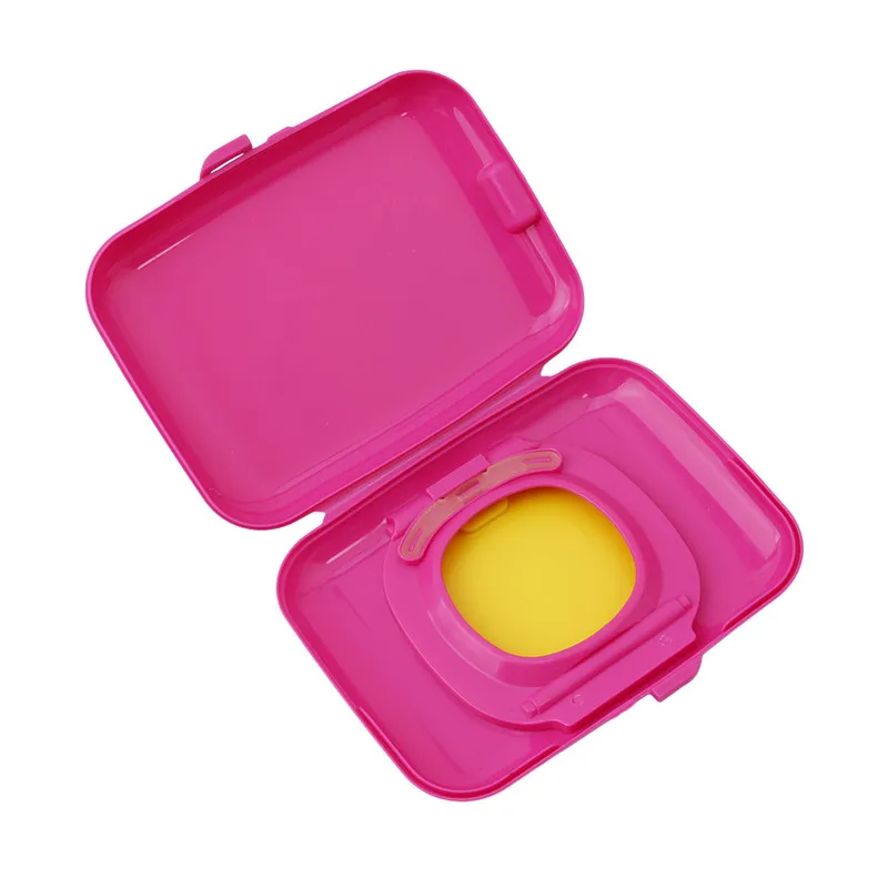

New Design Cartoon Cute Plastic Wet Tissue Outdoor Portable Transparent Nappy For Baby Travel Wipes Dispenser Case Nappy Bags