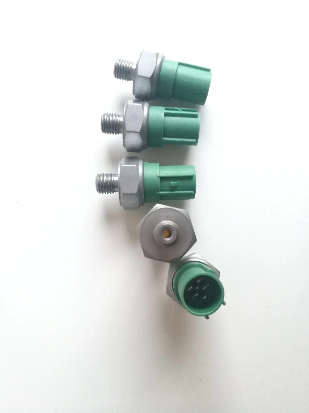 

20 UDS / batch 37250-pr3-003 For Honda Acura For civic 37250pr3003 b16a b18c d16y8 oil pressure switch solenoid valve