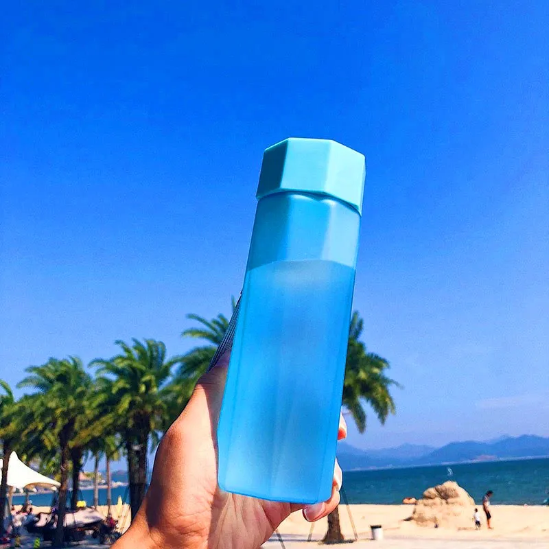 380 мл матовое бутылки с водой 4-Цвет украшением в виде кристаллов для воды