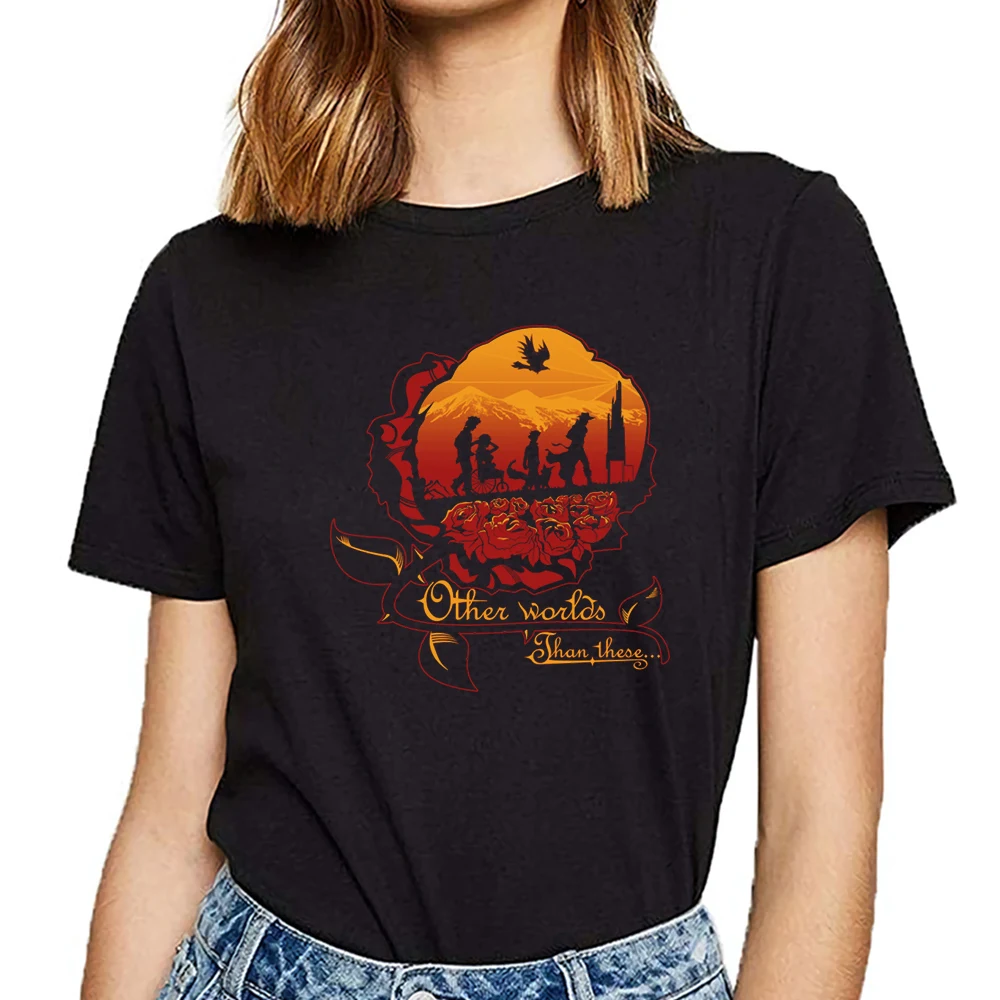 Женская футболка с надписями dark tower другой мир|Футболки| |
