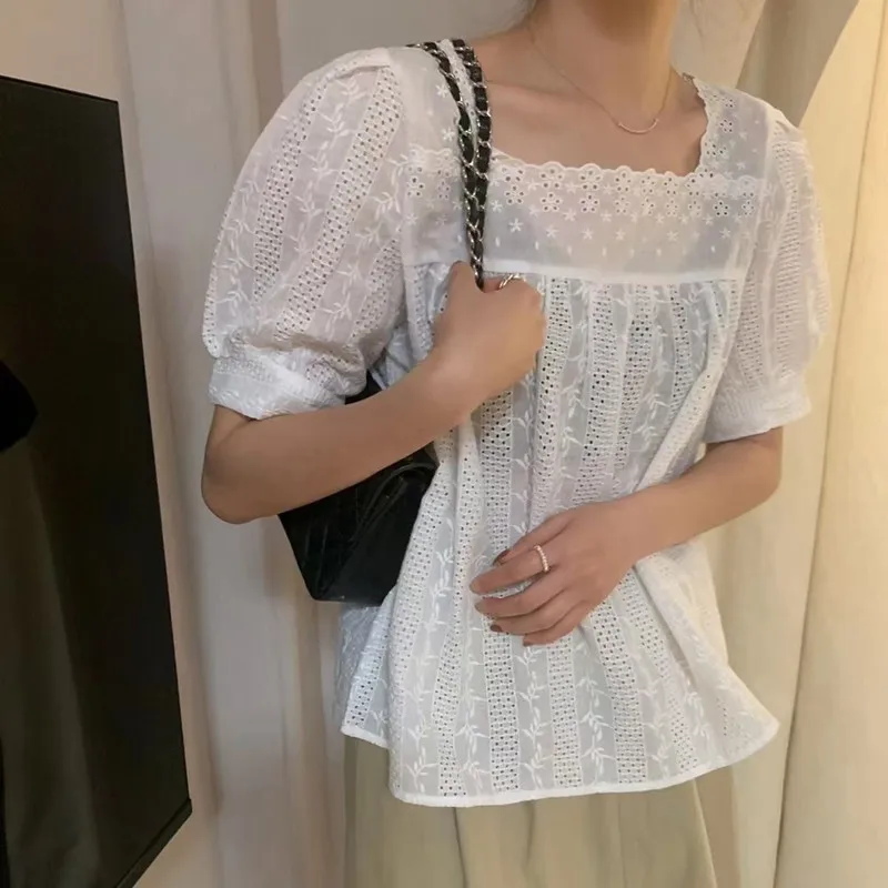 

HziriP Korean Gentle Embroidery Floral New Square Neck Summer Ladies Shirt 2021 Thin All-Match Loose O Neck Short Sleeve Top