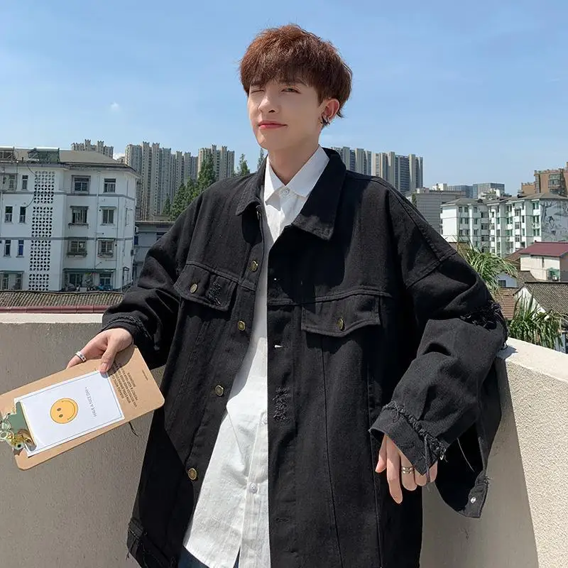

Loose Hong Kong Style denim jacket in spring and Autumn