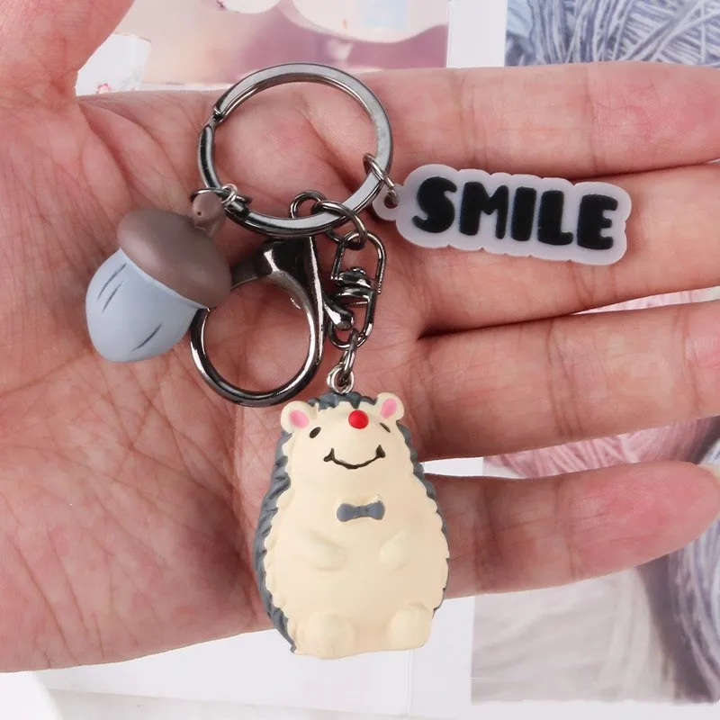 

New Cute Hedgehog Keychain Creative FashionLovers Pendant Letters Key Ring Cartoon Nut Student Bag Key Chains Wholesale