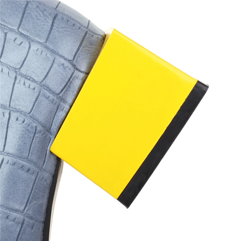 Женские туфли на низком квадратном каблуке красные желтые или зеленые