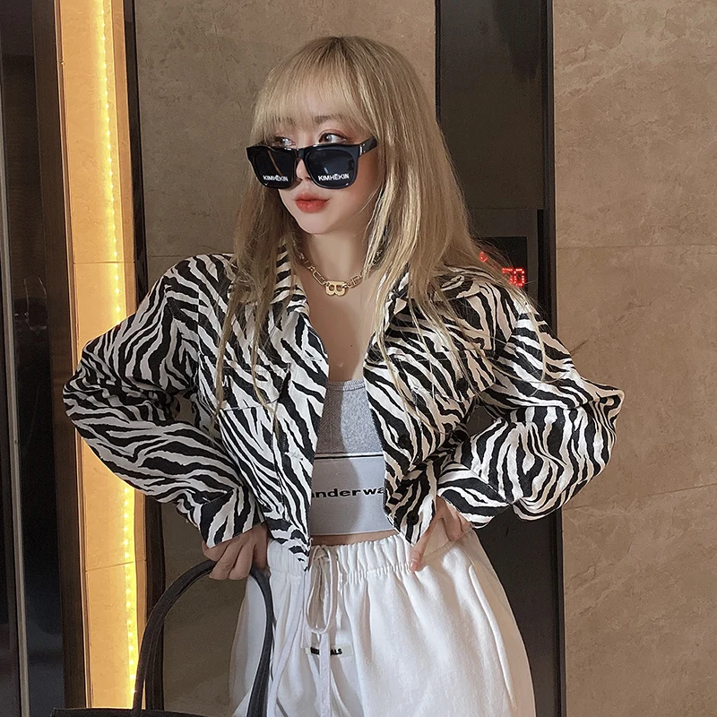

Casual Jean Jacket Woman Tops 2021 New Loose Jacket Zebra Short Single-Breasted Ladies Denim Coats Shorts Women Clothes 720G