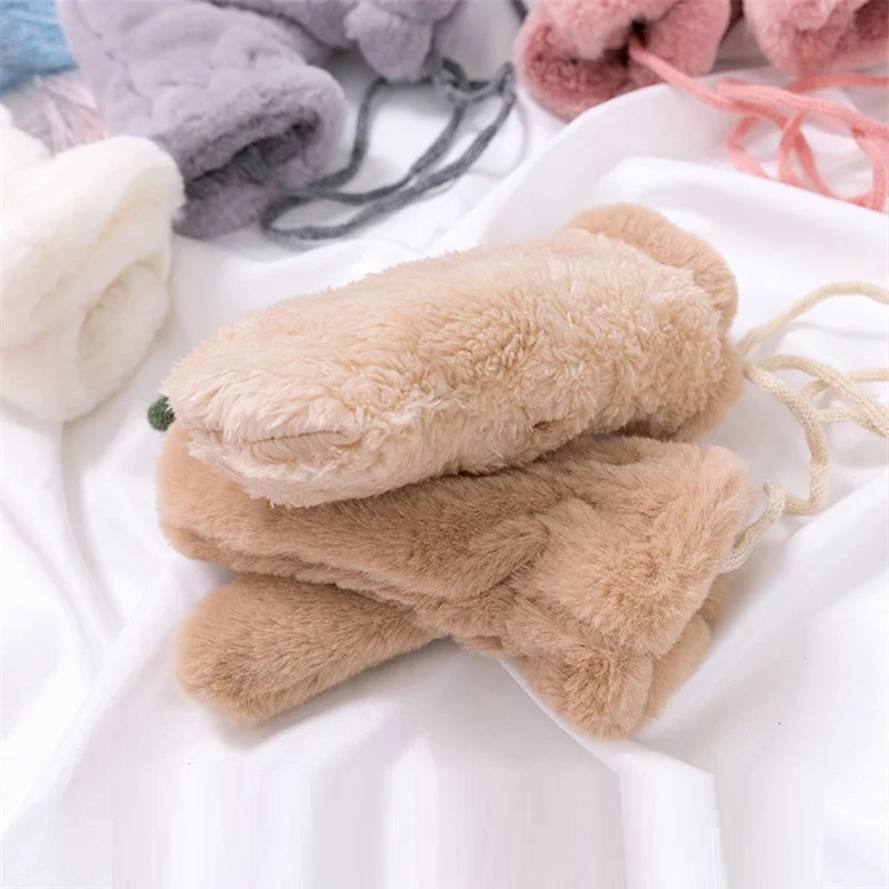 

Gloves & Mittens