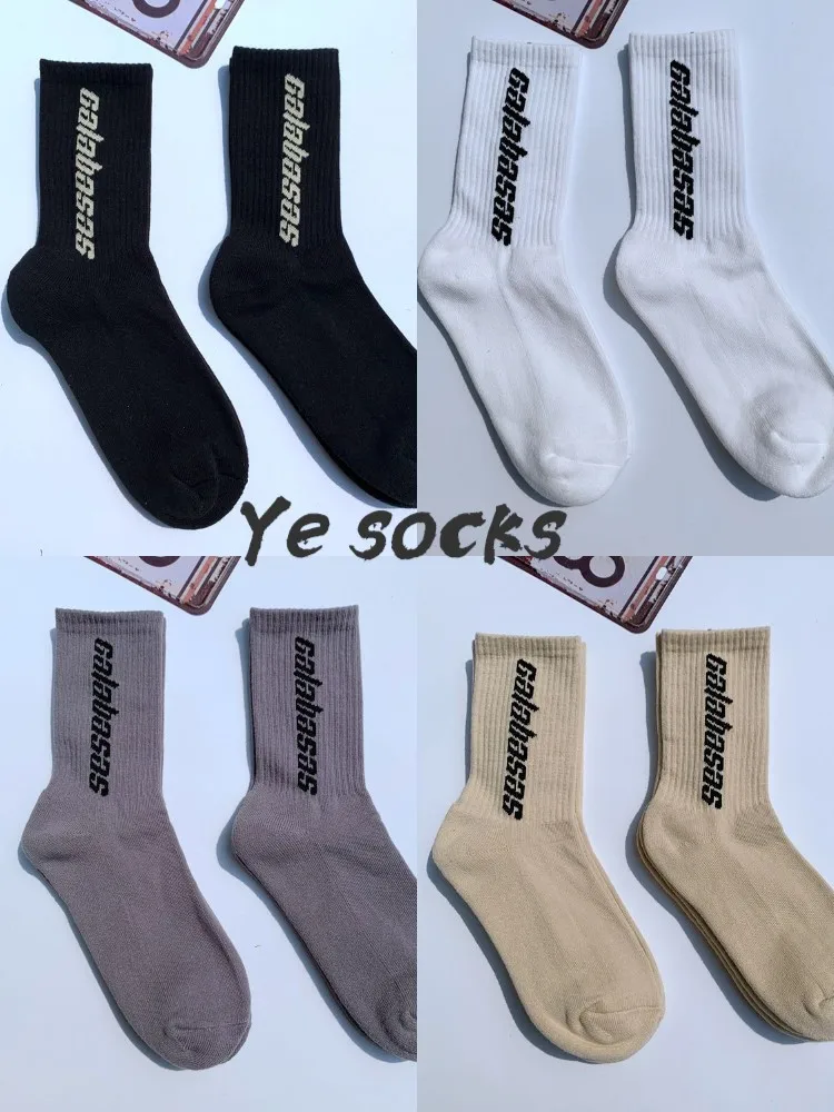 

Fashion In Men's And Women's Alphabet Socks Street Hip-Hop Movement Color Women's Cotton Stockings