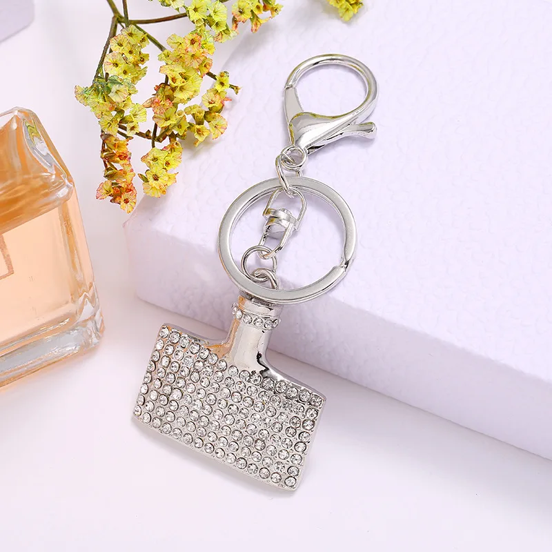 Новинка 2020 брелок для ключей из металлического сплава в форме бутылки с