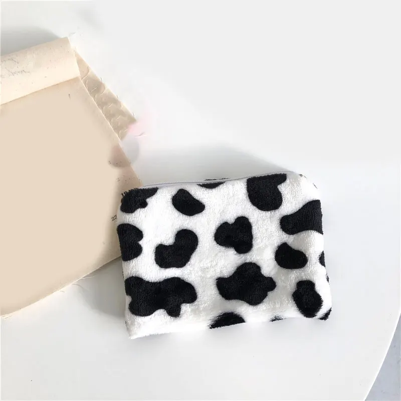 

1 Pc Cow Pattern Coin Purse Coin Holder Purses Women Money Clutch Pocket Bag Zipper Plush Mini Pouch Coin Wallet For Students
