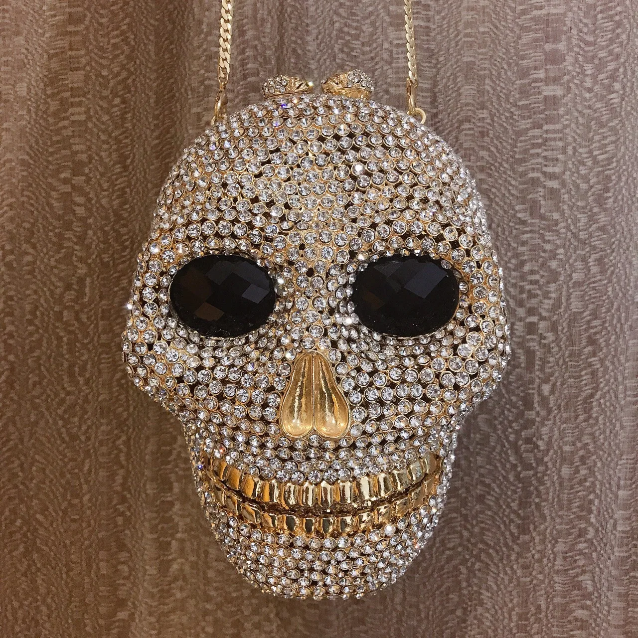 2021 New Diamond-Studded Skull Dinner Bag Storage Bag Halloween Metal Three-Dimensional Bag Ladies Clutch