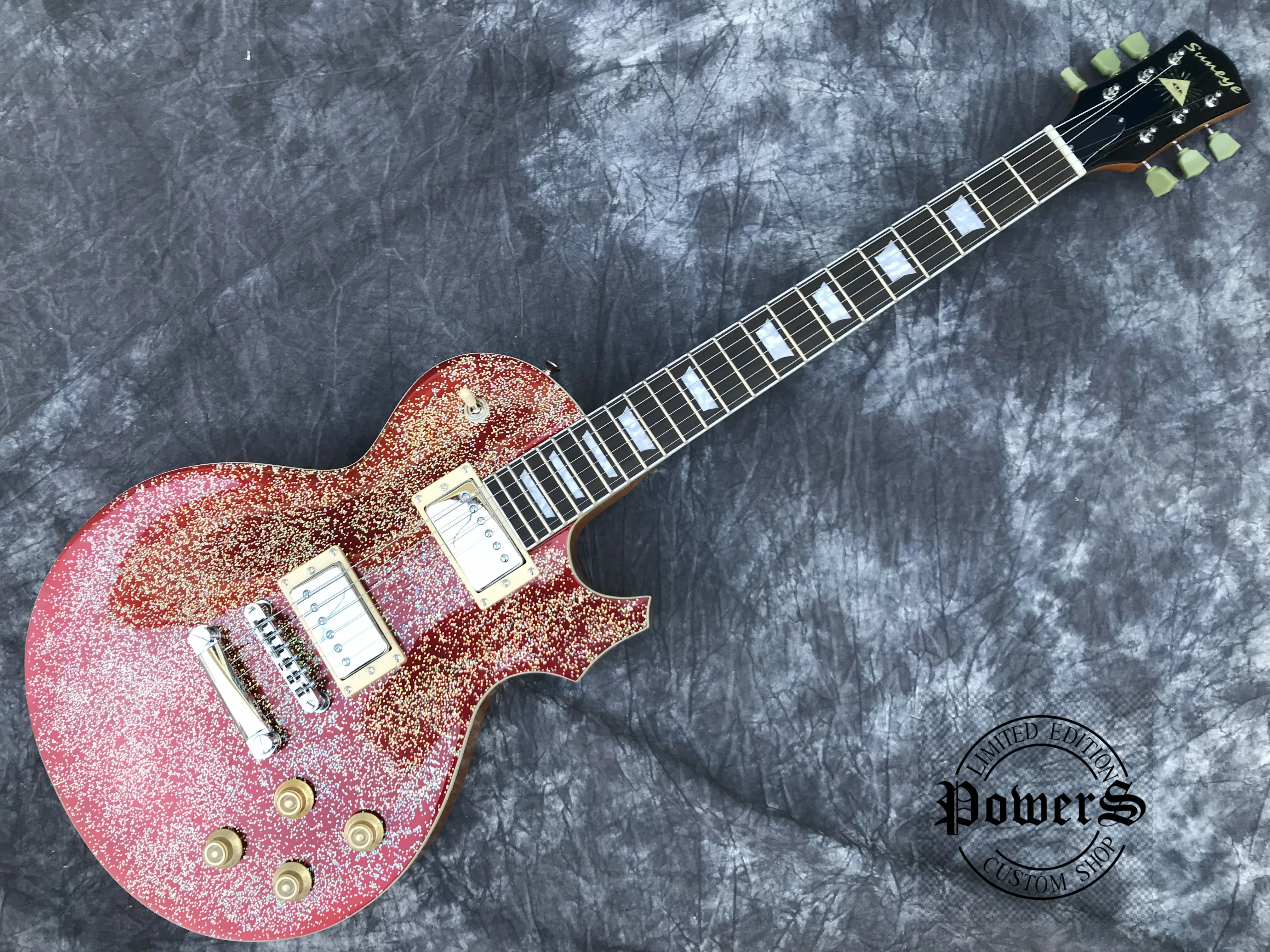 Китай OEM Sun eye клена электрическая гитара блестящие металлические частицы