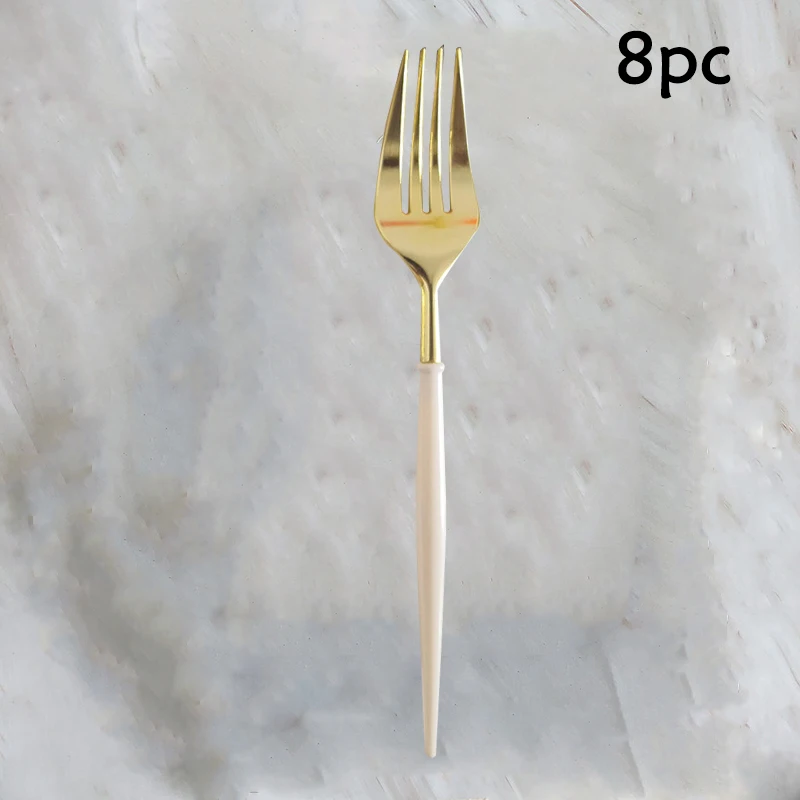 

Одноразовая бумажная посуда для 8 гостей