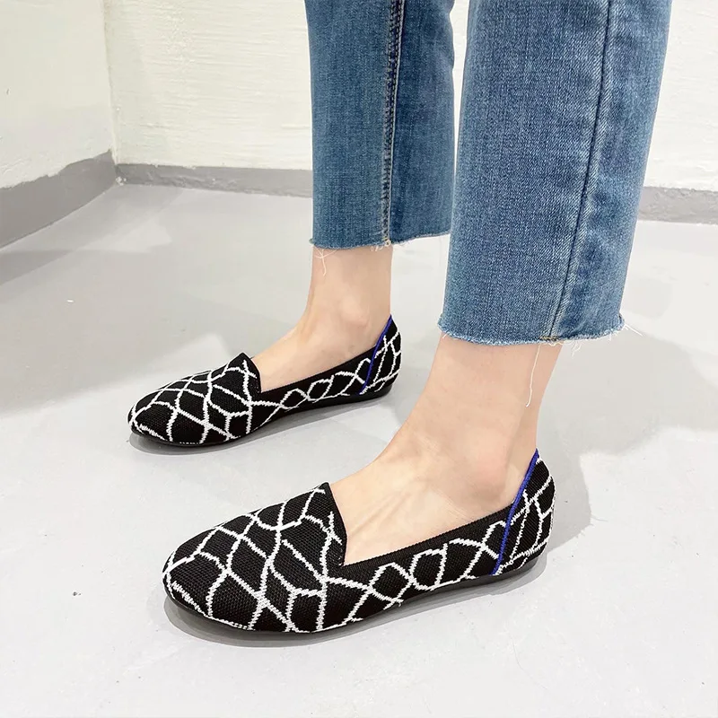Women Autumn New Round Head Knitted Ballet Shoes Female Flat Bottom Flying Woven Casual Shoes Large Size 43