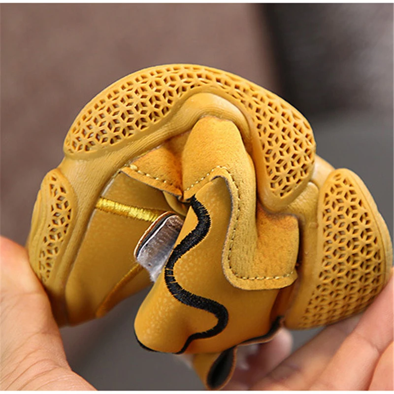 Ботинки детские зимние на мягкой подошве Нескользящие с плюшевой подкладкой |