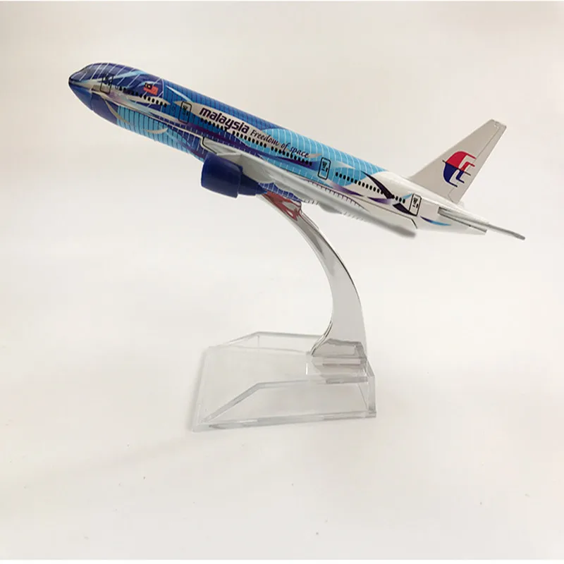 

16cm Aircraft Model Simulation Aircraft Alloy Static Pendulum Malaysia Airlines Wave Line Boeing 777