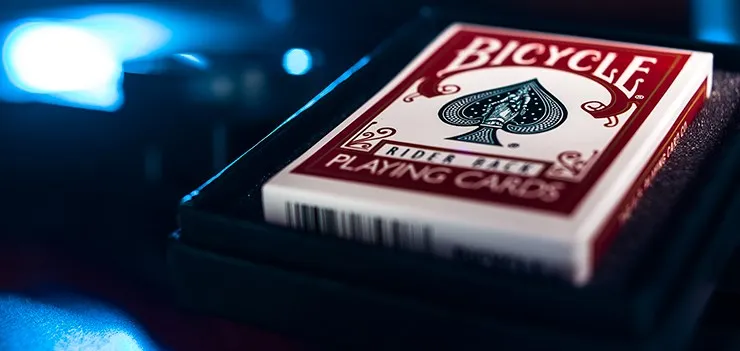 Холодный чехол (трюк и онлайн инструкция) от Грега Вилсона плотно прилегающий к