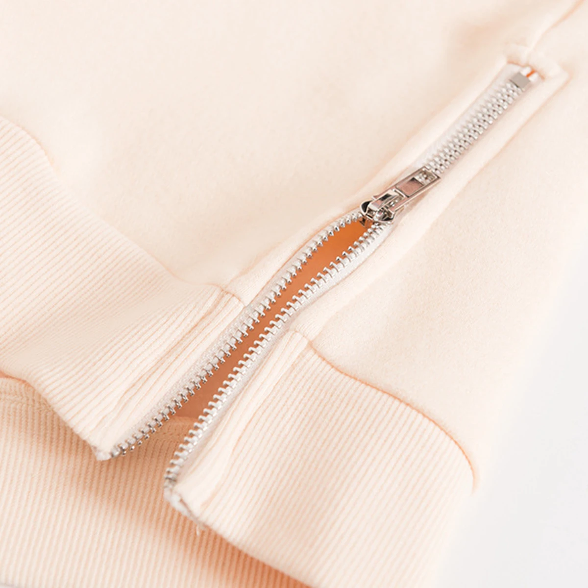 

Casual Letter Print Sweatshirt Women Long Sleeve O Neck Zipper Chic Pullover Autumn Winter 2020 Beige Streetwear Tops