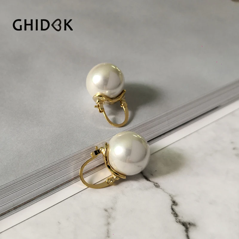 

GHIDBK Gold Baroque Big Round Pearl Hoop Earrings Women Dainty Fake Pearls Statement Earring Delicate Minimalist Hoops Wholesale