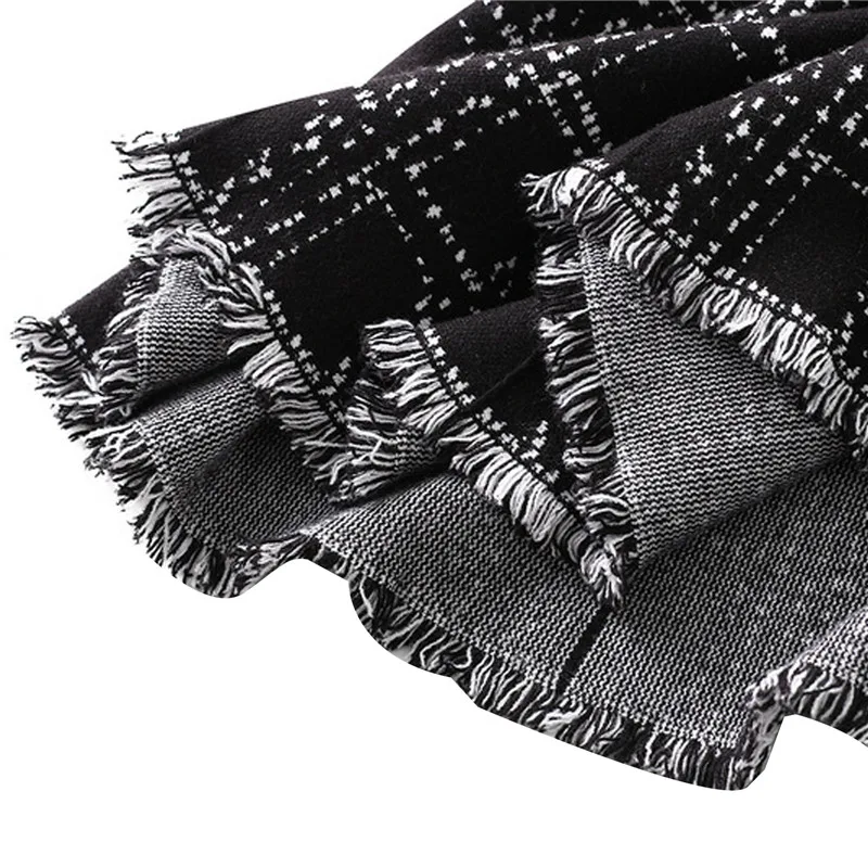 

Vintage Women High Waist Plaid Skirts Lady Casual Fashion Tassels Flare Long Skirt Female Casual Fall Winter Clothes Black White