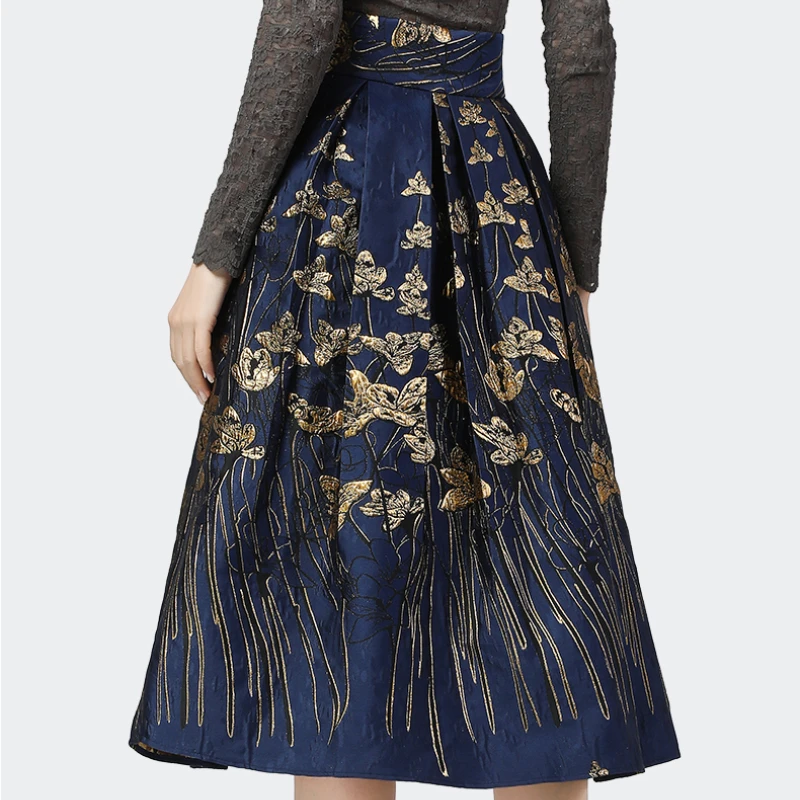 

2021 New Vintage Spring Gold Embroidery Elegant Jacquard Puffy Pleated Skirts Women Clothing French Ball Gown Long Skirt Female