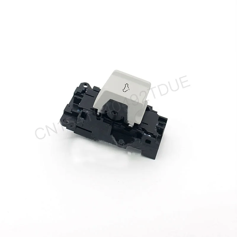 

Кнопка переключателя для Golf sunroof Mk7 2013- 5g0959613a или 5GG 959 613