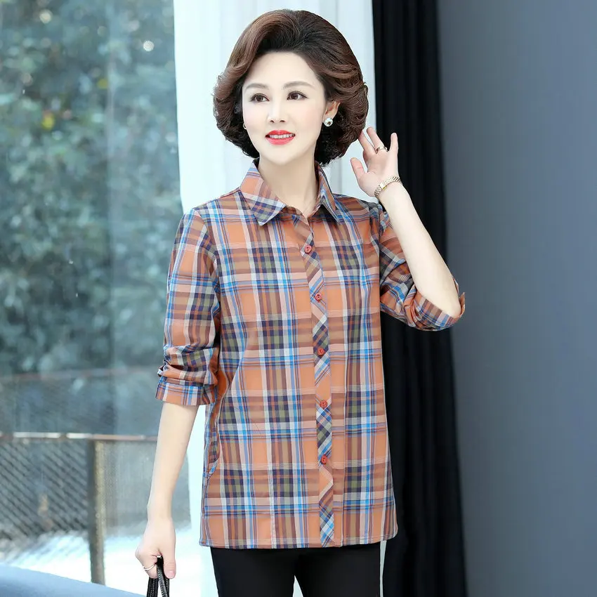 Женская рубашка в клетку среднего возраста зеленая оранжевая красная весенняя с