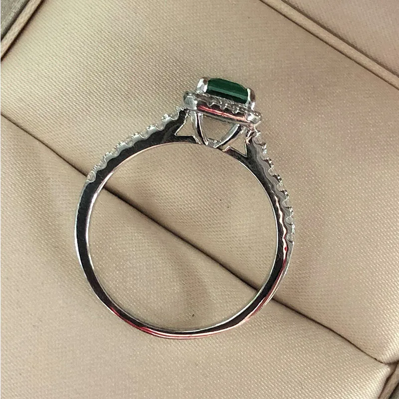 Модное женское кольцо с изумрудом Скандинавская простая платиновая