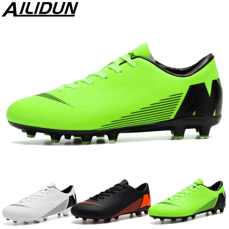 

Men Football Boots Outdoor High Top Sneakers Man Kids Soccer Shoes Cleats Athletic Sport AG Fustal Chaussures Hombre Turf Shoes