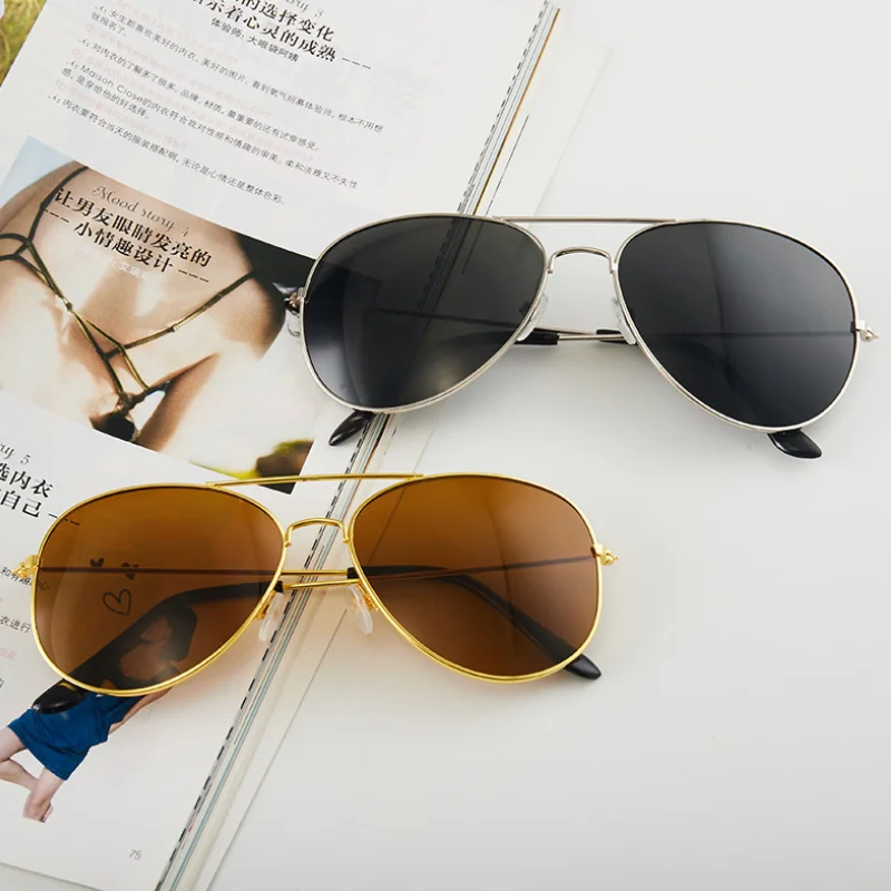 

2021 Fashion Photochromic Sunglasses Men Women Chameleon Polarized Pilot Sun Glasses Anti-glare Driving Eyeglasses UV400 TYJM-3