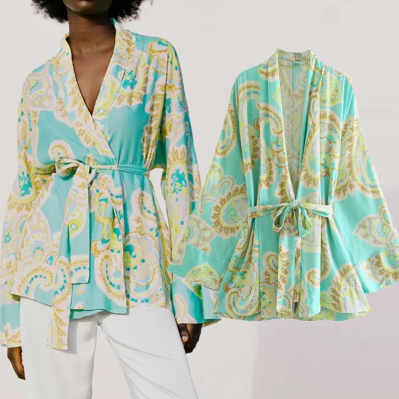 

Женская Офисная рубашка с принтом и V-образным вырезом