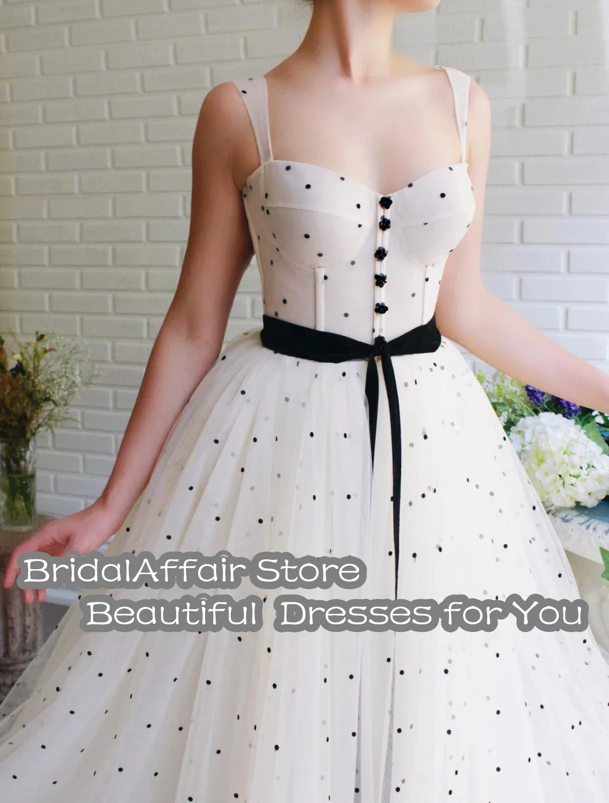 Элегантное кремовое Тюлевое платье BridalAffair с черными горошинами для выпускного