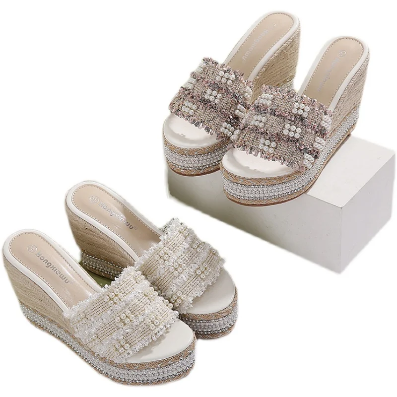

Beach Shoes Ladies' Slippers String Bead Platform On A Wedge Rubber Flip Flops Slipers Women Heeled Mules Sabot Hawaiian 2021