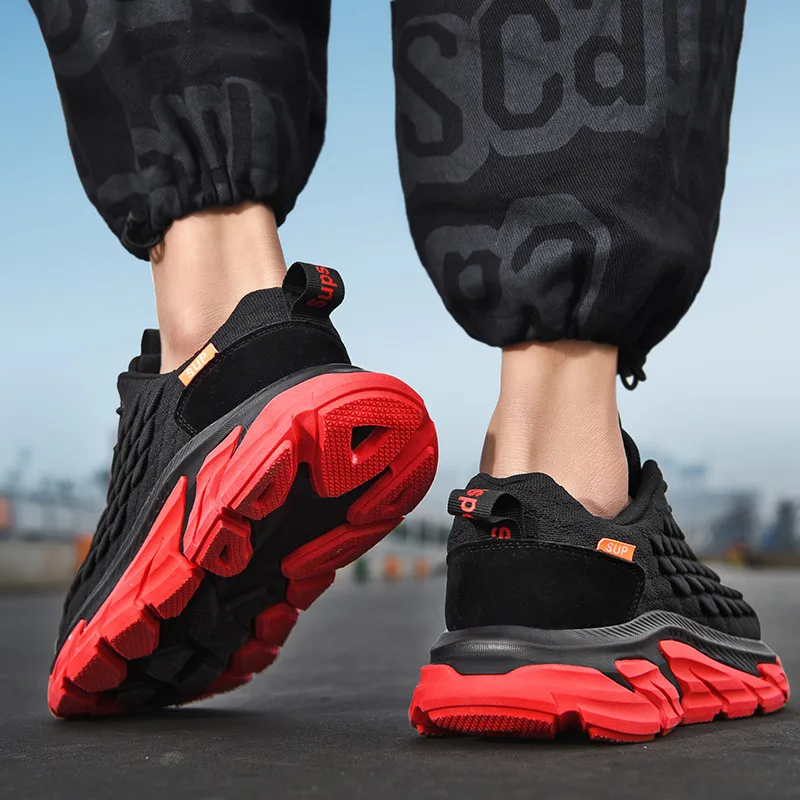 

Light New 2021 Men's Sneakers Shoes High Quality Men Outdoor Non-slip Low Cut Handmade Luxurious Flat Wear-resistant Comfortable