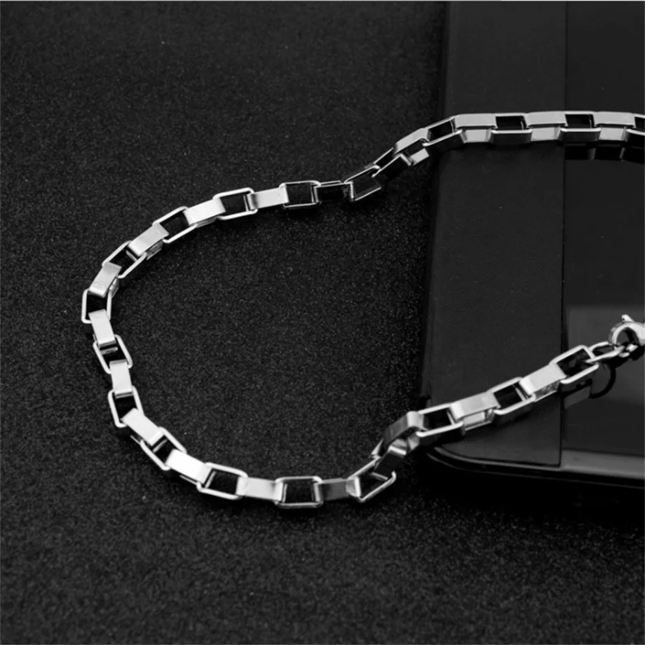 

2021 Trendy Fashion New Rectangle Pendant Silver Necklace Men Trendy Simple Stainless Steel Chain Men Necklace Jewelry Gift